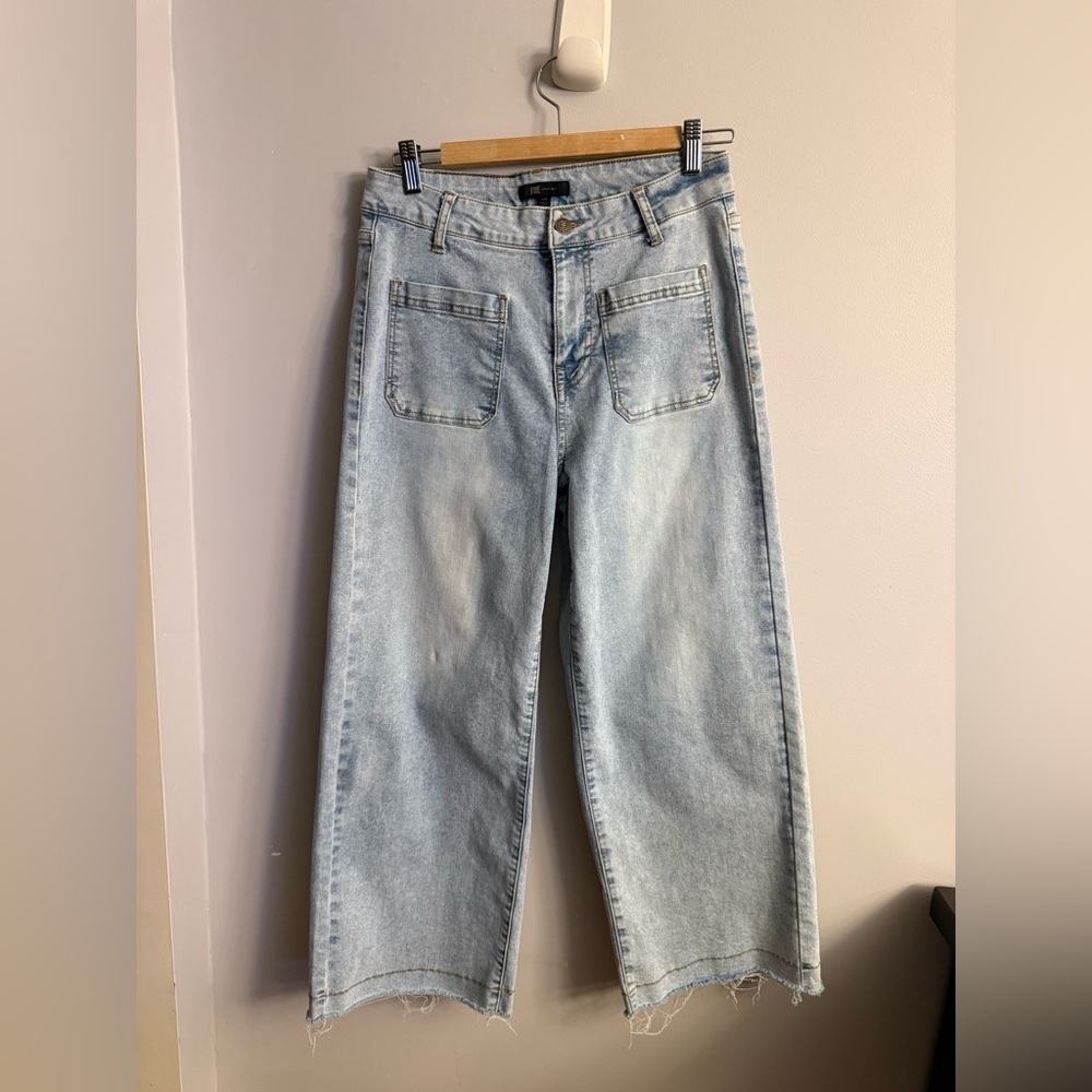 Frye Light Wash Cropped Straight-Leg Jeans | Size 28